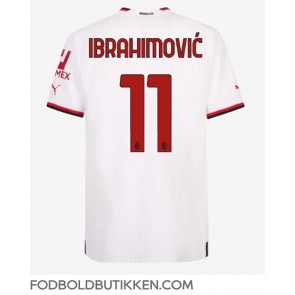 AC Milan Zlatan Ibrahimovic #11 Udebanetrøje 2022-23 Kortærmet